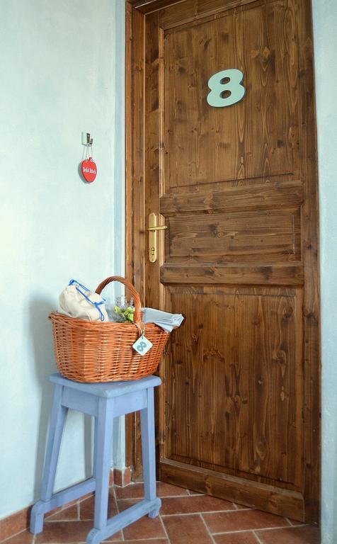 Agriturismo Borgo San Francesco บาซิลิโอ ภายนอก รูปภาพ