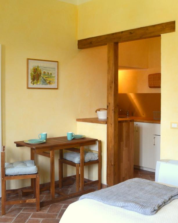 Agriturismo Borgo San Francesco บาซิลิโอ ภายนอก รูปภาพ