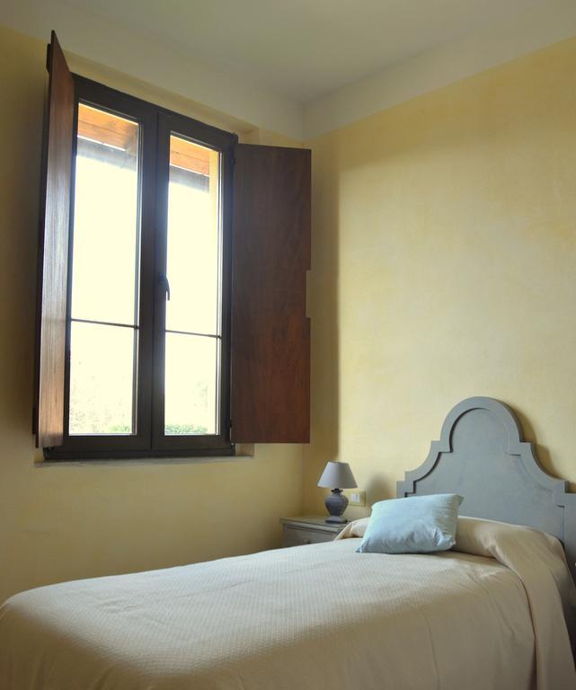 Agriturismo Borgo San Francesco บาซิลิโอ ภายนอก รูปภาพ
